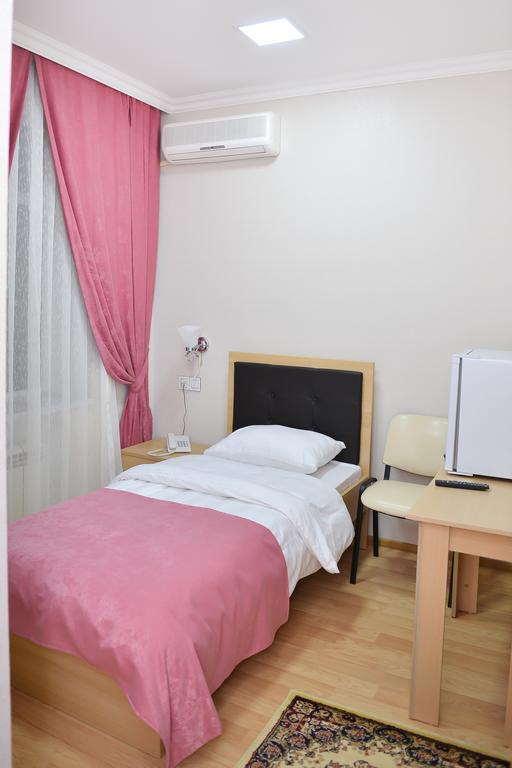 Planet Inn Hotel Baku Exterior foto